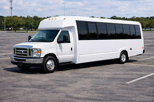 25-passenger minibus available for charter in Umatilla, OR